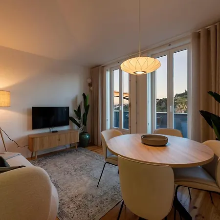 Unique T2 W/ Top View Of The River By Lovelystay * Porto