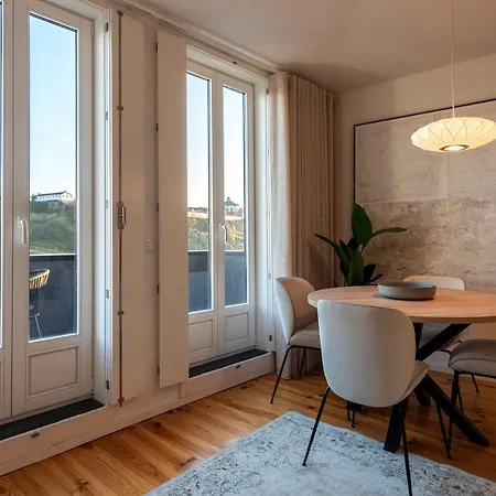 Unique T2 W/ Top View Of The River By Lovelystay Apartment Porto