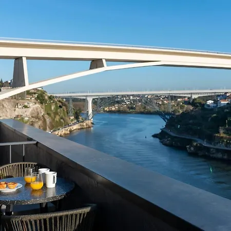 Unique T2 W/ Top View Of The River By Lovelystay Porto