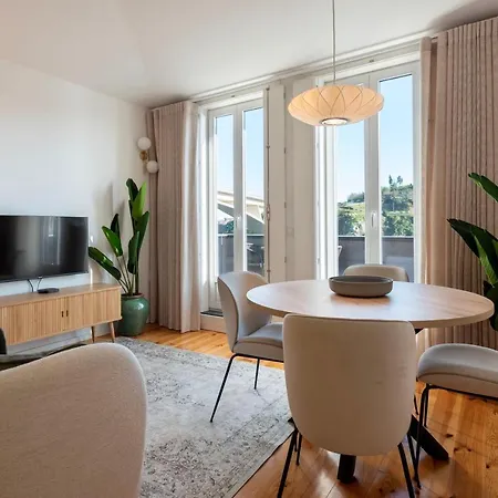 Apartment Unique T2 W/ Top View Of The River By Lovelystay Porto