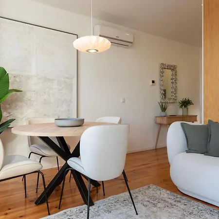 Unique T2 W/ Top View Of The River By Lovelystay Apartment Porto