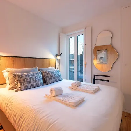 Unique T2 W/ Top View Of The River By Lovelystay Apartment